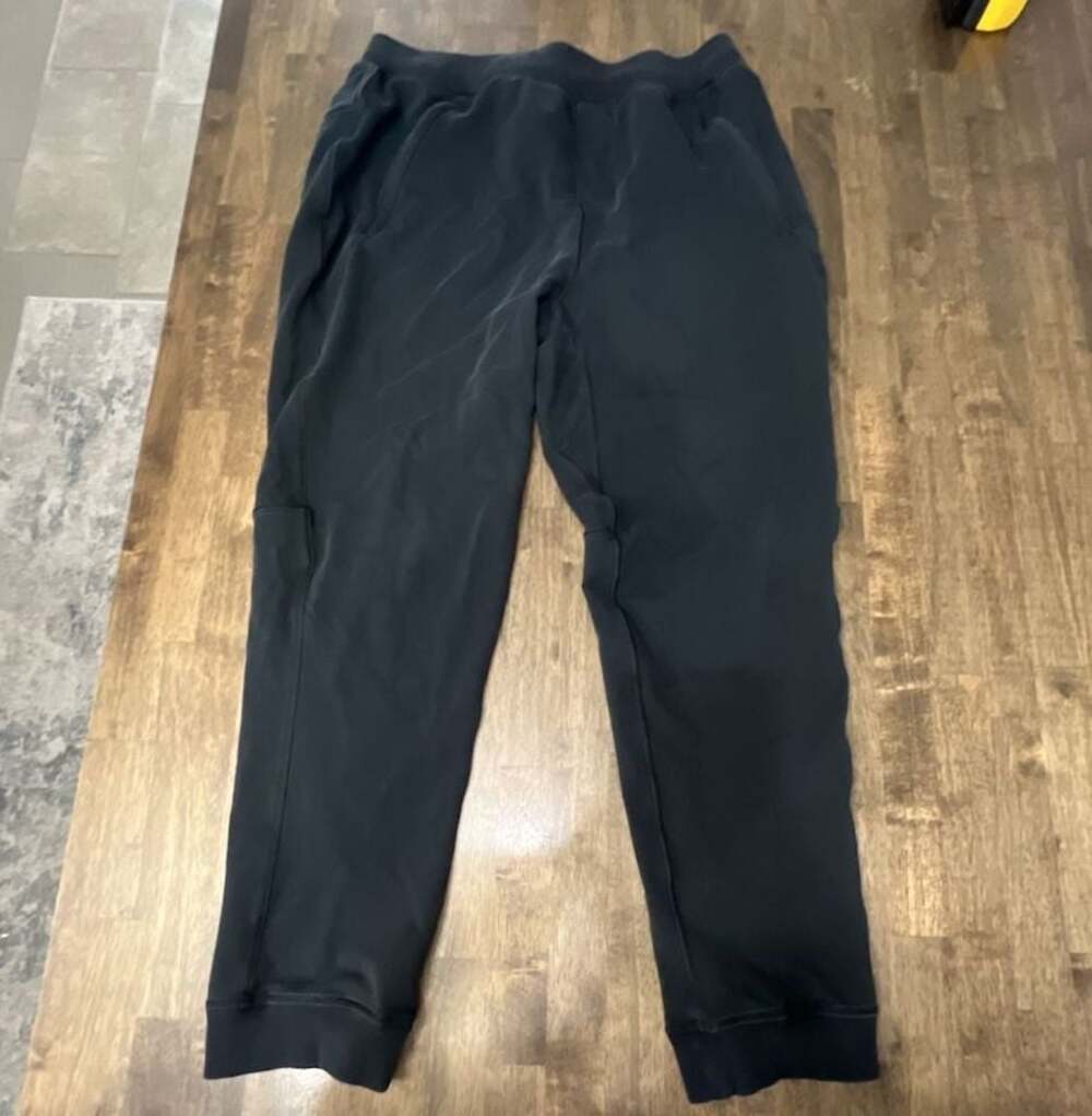 Lululemon Athletica Black Jogger Pants with Cuffs and Zipper Pocket Size M